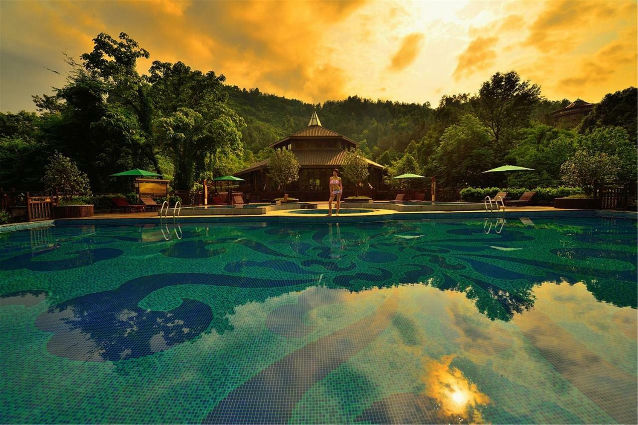 Harmona Resort & Spa Zhangjiajie Exterior foto